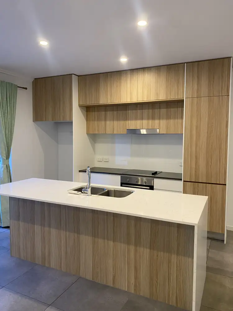 8 Florabella Drive, Robina QLD 4226