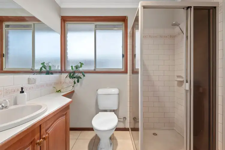 Fifth view of Homely house listing, 5 Bernard Court, Lara VIC 3212