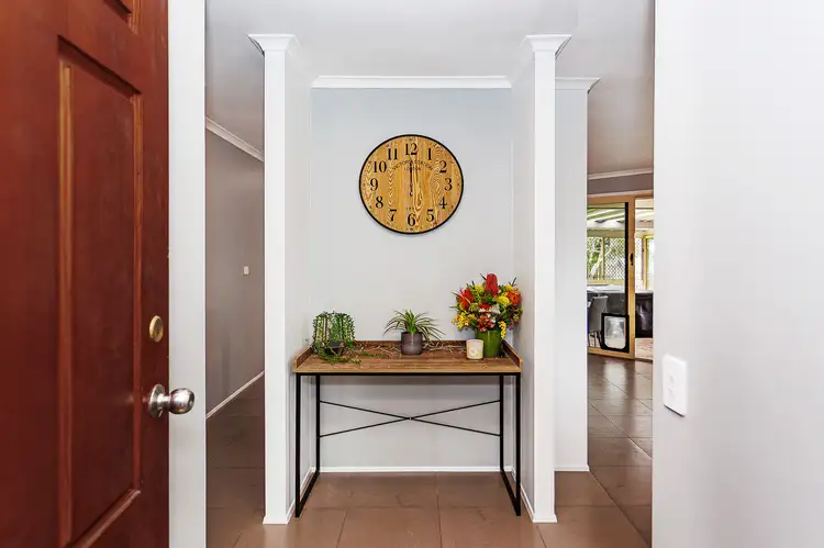 Second view of Homely house listing, 5 Leesa Court, Highland Park QLD 4211
