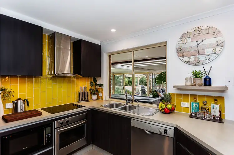 Seventh view of Homely house listing, 5 Leesa Court, Highland Park QLD 4211