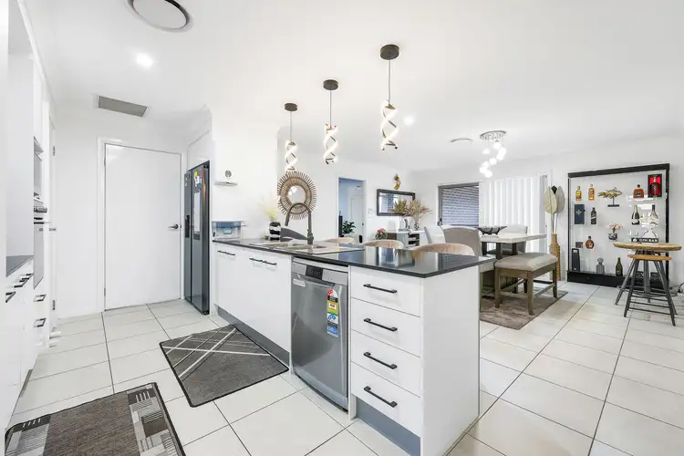 14 Grand Meadows Drive, Tamworth NSW 2340