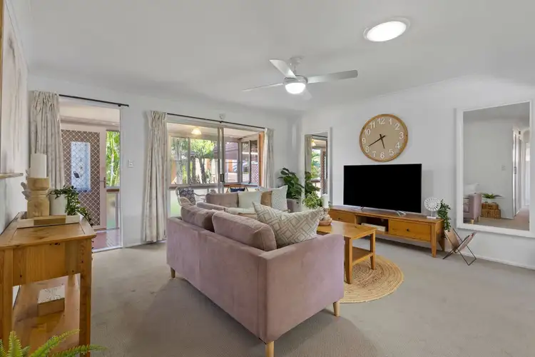Third view of Homely house listing, 4 Redleaf Street, Mansfield QLD 4122