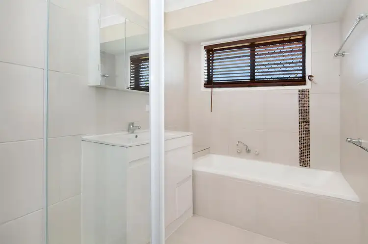 Fifth view of Homely house listing, 12 Parinlea Court, Marsden QLD 4132