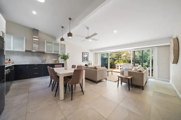 9 Southwell Street, Weetangera ACT 2614