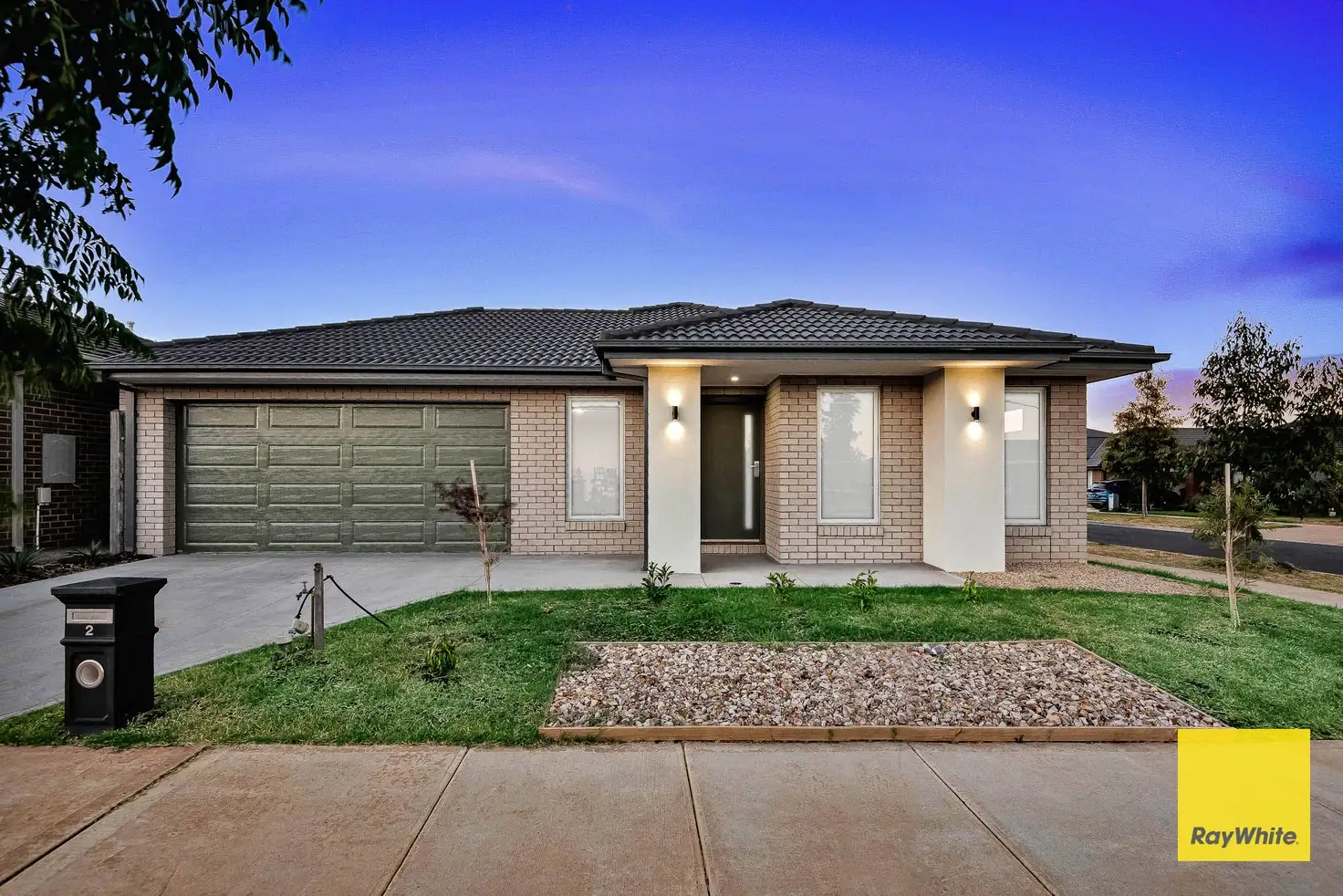 Main view of Homely house listing, 2 Gilfillan Circuit, Thornhill Park VIC 3335