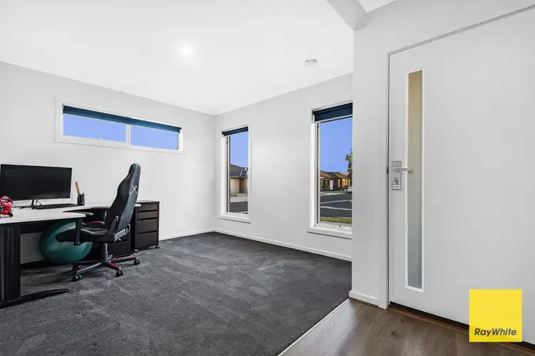 Fourth view of Homely house listing, 2 Gilfillan Circuit, Thornhill Park VIC 3335