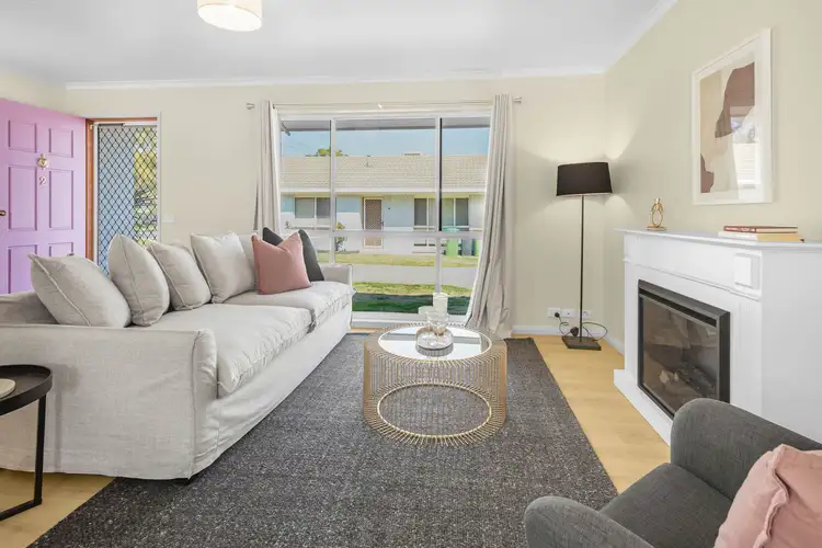 2/573 Webb Street, Lavington NSW 2641