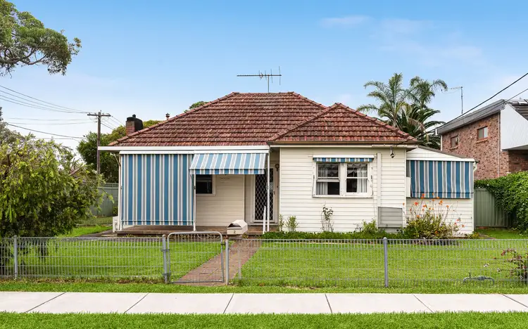 Main view of Homely house listing, 2 Nullaburra Road, Caringbah NSW 2229