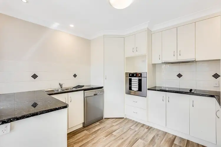 Fifth view of Homely unit listing, 2/10-12 Devon Street, Newtown QLD 4350