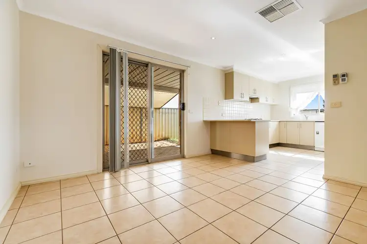 Fifth view of Homely house listing, 8 Isabelle Court, Mildura VIC 3500