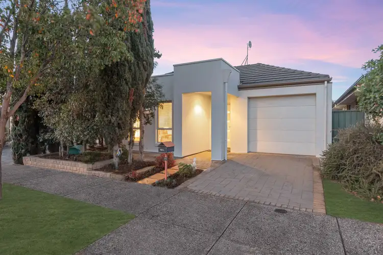 11 Lorentz Court, Mawson Lakes SA 5095