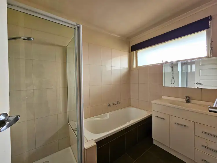 Sixth view of Homely house listing, 2 Finch Street, Thomastown VIC 3074