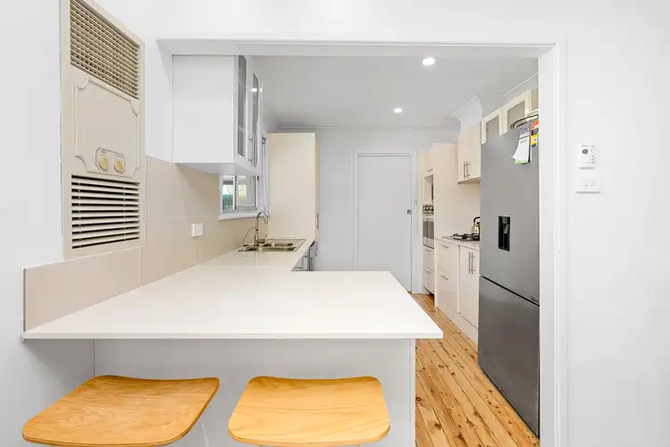 Fifth view of Homely house listing, 31 Waranga Avenue, Mount Austin NSW 2650
