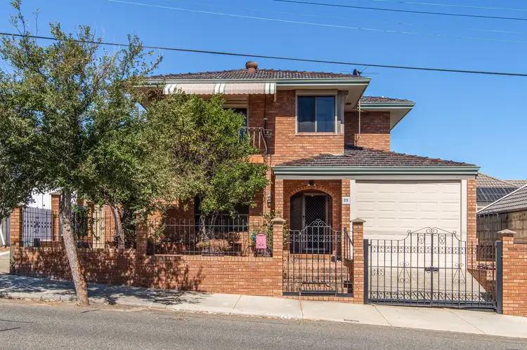 25 Stevens Street, Fremantle WA 6160