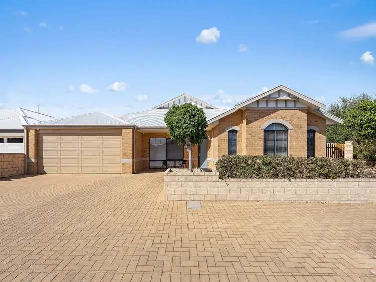 17 Splendens Turn, Halls Head WA 6210