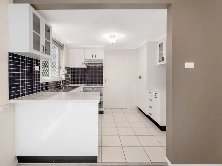 Fourth view of Homely house listing, 6/6 Wickfield Circuit, Ambarvale NSW 2560