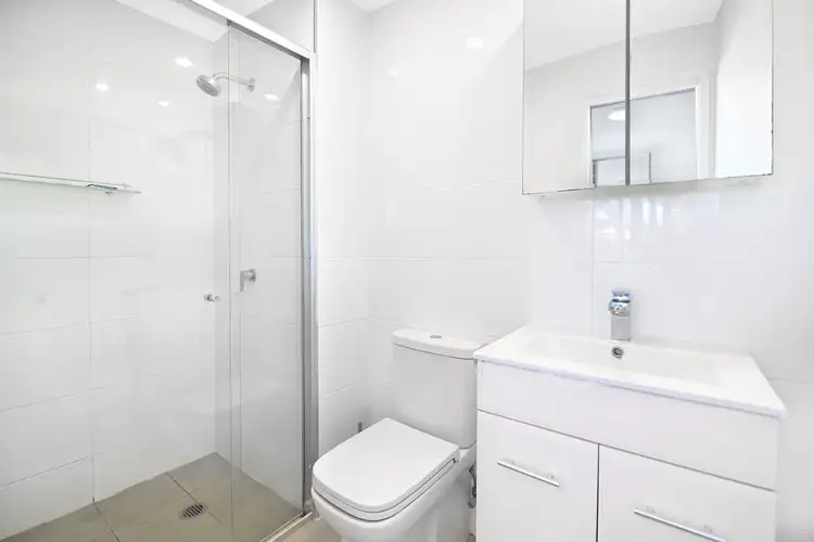 Fifth view of Homely apartment listing, 10/43 Lenneberg Street, Southport QLD 4215