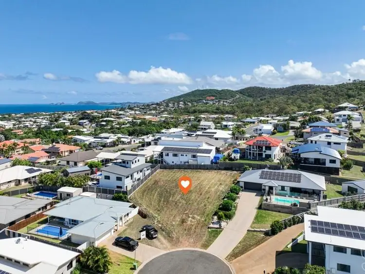 15 Barrington Court, Pacific Heights QLD 4703