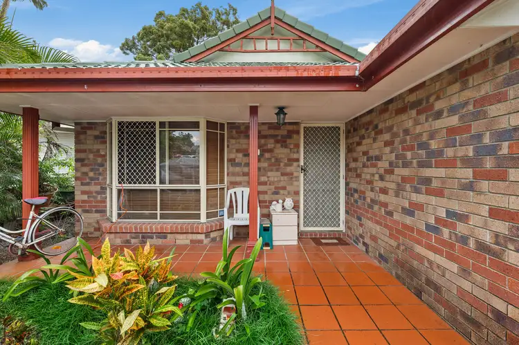 30 Timaru Crescent, Eight Mile Plains QLD 4113