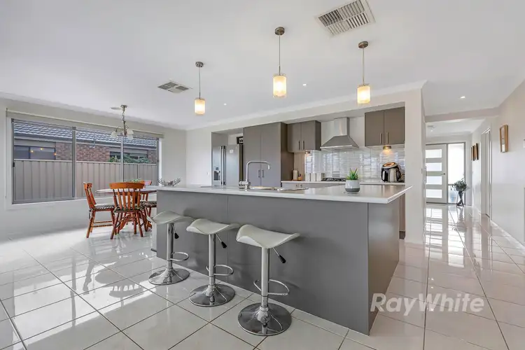 Fifth view of Homely house listing, 3 Aidion Place, Echuca VIC 3564