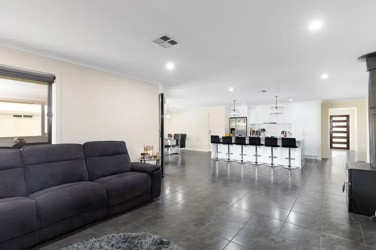Fourth view of Homely house listing, 5 Lillypilly Court, Worrolong SA 5291