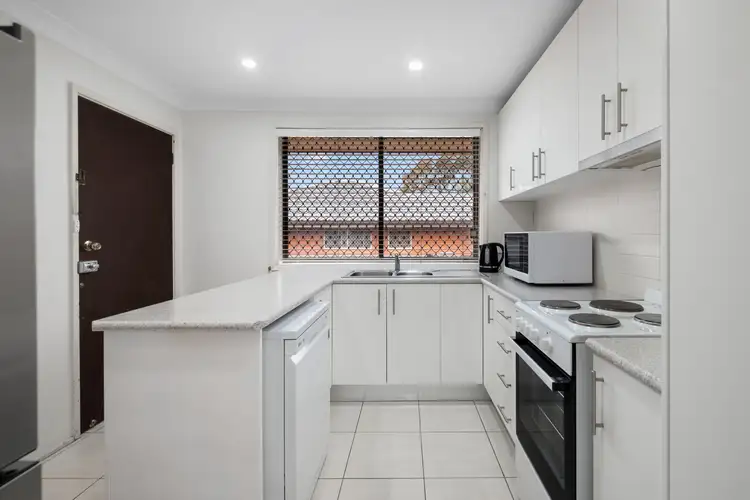 2/24 Hunter Street, Campbelltown NSW 2560