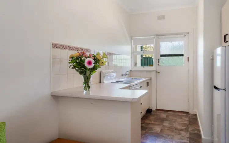 Fifth view of Homely unit listing, 2/32 Hill Street, Victor Harbor SA 5211