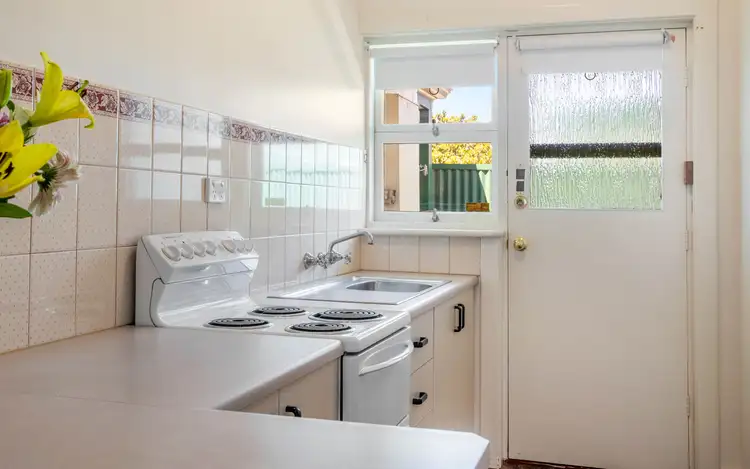 Sixth view of Homely unit listing, 2/32 Hill Street, Victor Harbor SA 5211