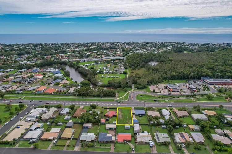 705 Boat Harbour Drive, Urangan QLD 4655