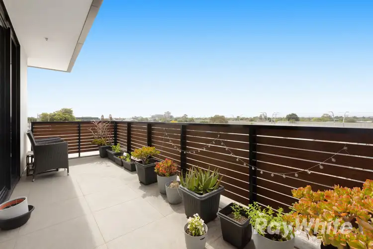 401/405 Neerim Road, Carnegie VIC 3163