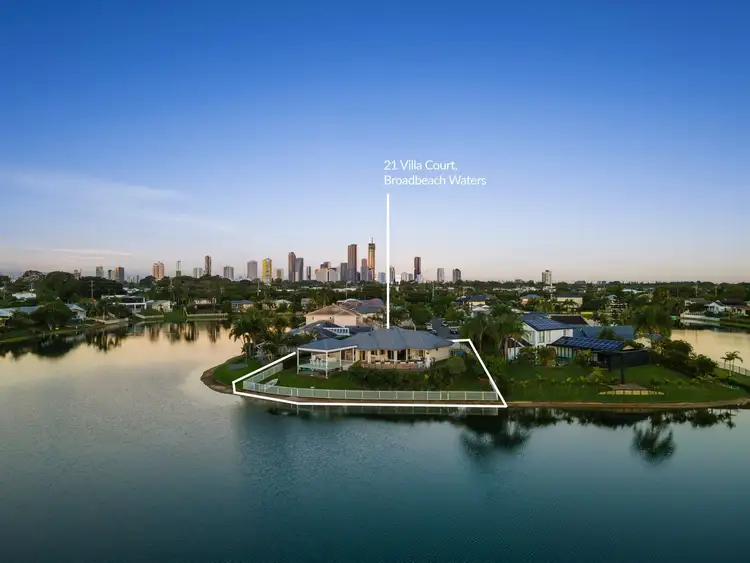 21 Villa Court, Broadbeach Waters QLD 4218
