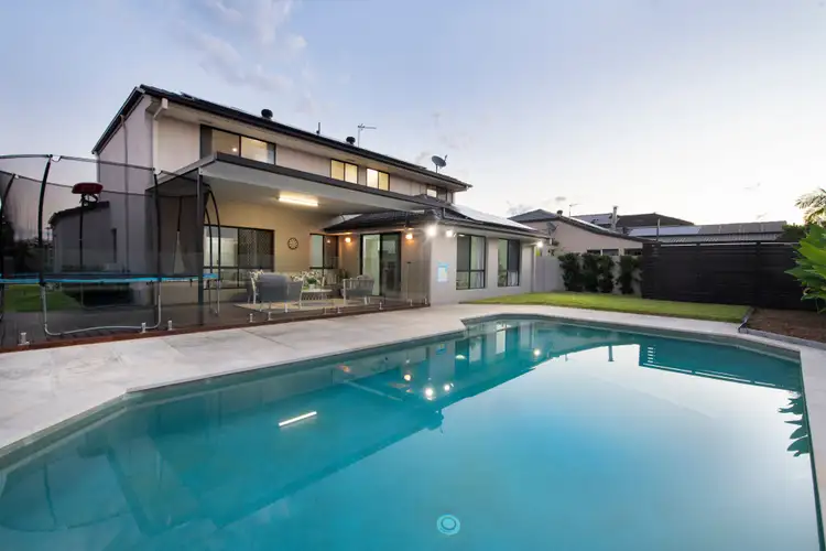 52 Deborah Avenue, Benowa Waters QLD 4217