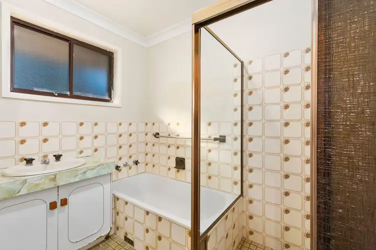 Fifth view of Homely villa listing, 2/24 The Lookout, Thirroul NSW 2515