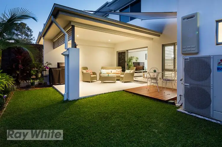 11/92-94 Sturgeon Street, Ormiston QLD 4160