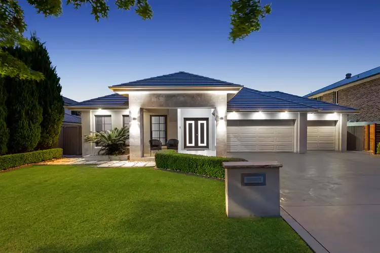 8 Barford Way, Harrington Park NSW 2567