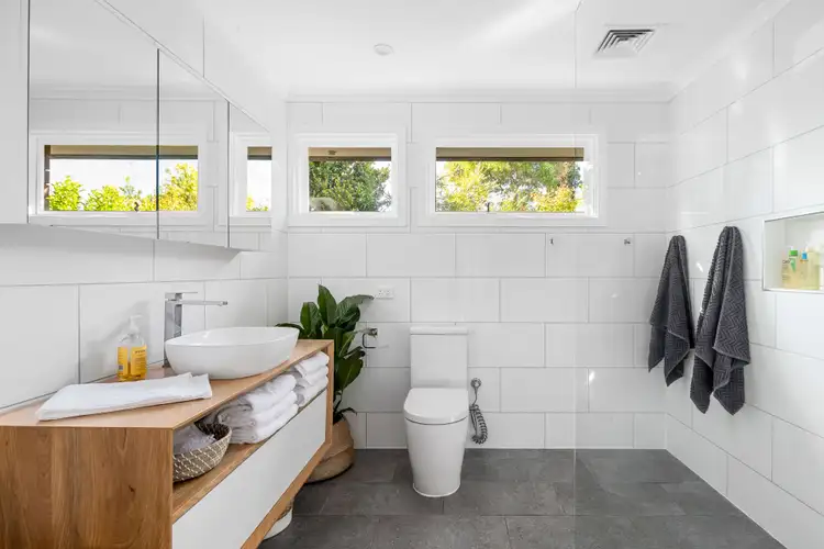 Fourth view of Homely unit listing, 1/5 Overton Road, Seaford VIC 3198