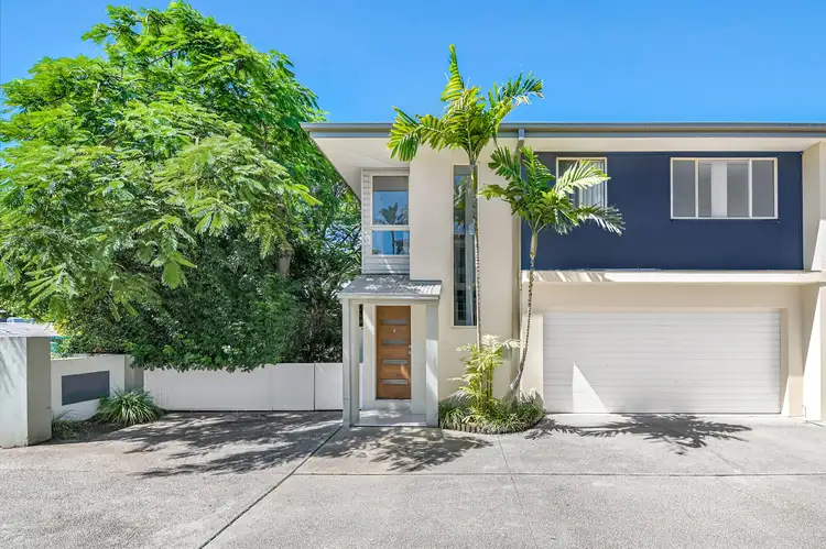 Main view of Homely townhouse listing, 2/4-6 Locke Street, Southport QLD 4215