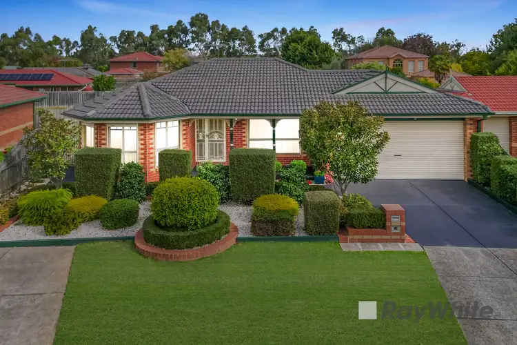 35 Sneddon Drive, Narre Warren South VIC 3805