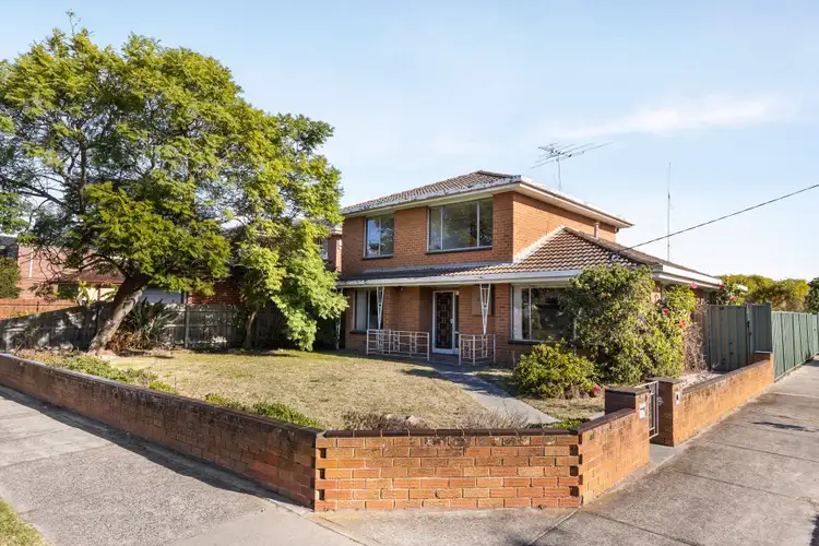31 Maidstone Street, Altona VIC 3018