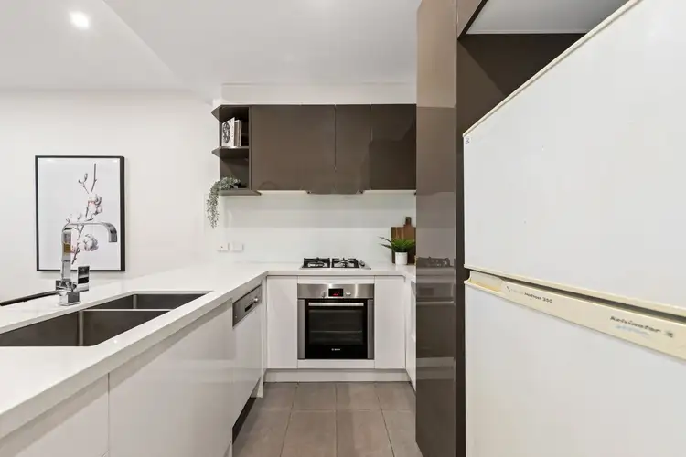 Third view of Homely apartment listing, 10/194 Manningham Road, Bulleen VIC 3105
