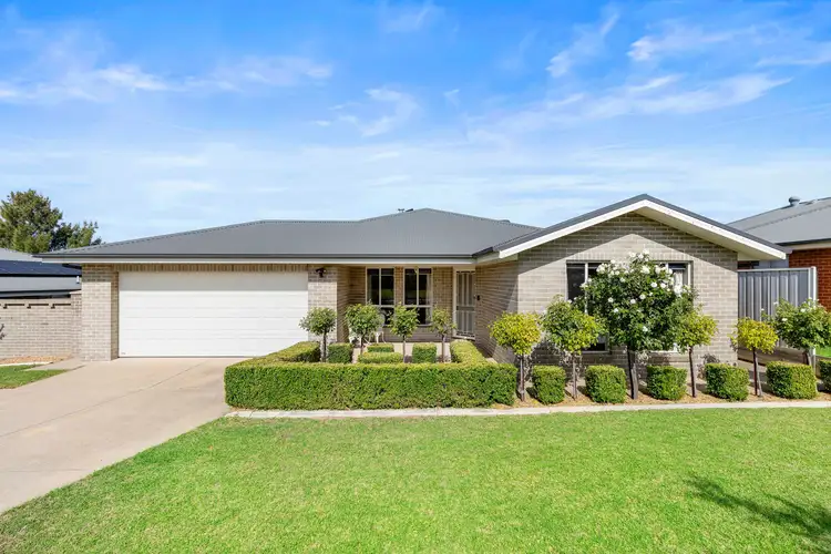 3 Tahara Crescent, Estella NSW 2650