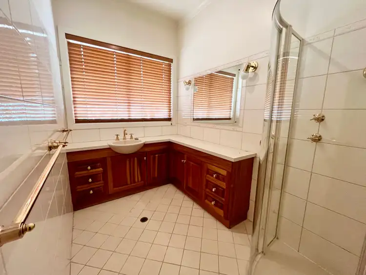 Fifth view of Homely house listing, 3 Elizabeth Avenue, Bordertown SA 5268