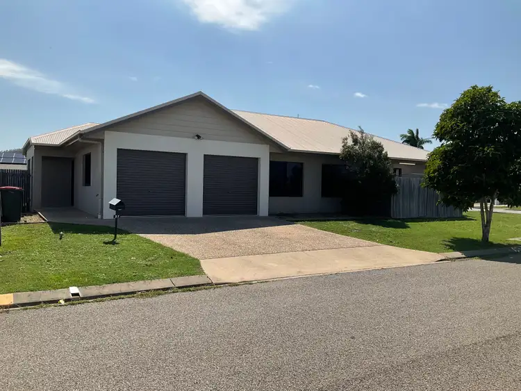 27 Stephanie Street, Rasmussen QLD 4815