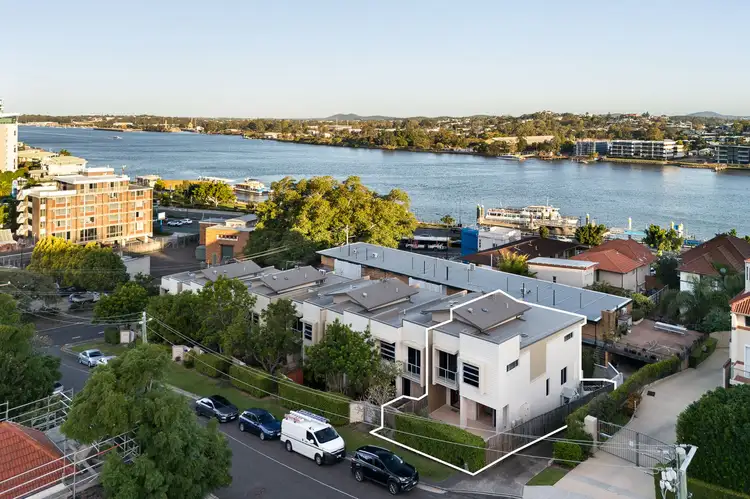 8/12 Riverview Terrace, Hamilton QLD 4007