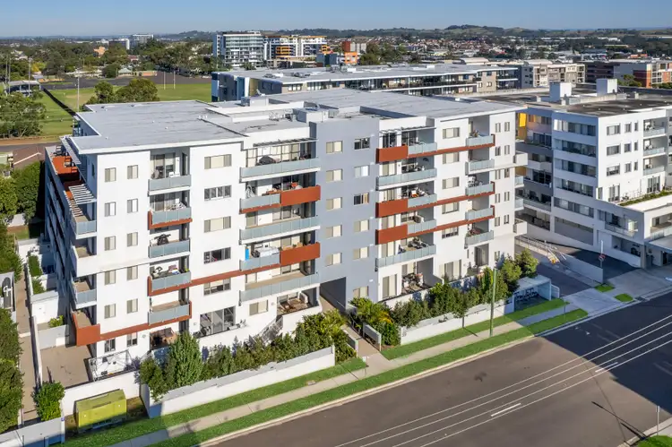 Third view of Homely unit listing, 2/39 Chamberlain Street, Campbelltown NSW 2560
