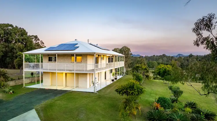 6 Danchia Court, Southside QLD 4570