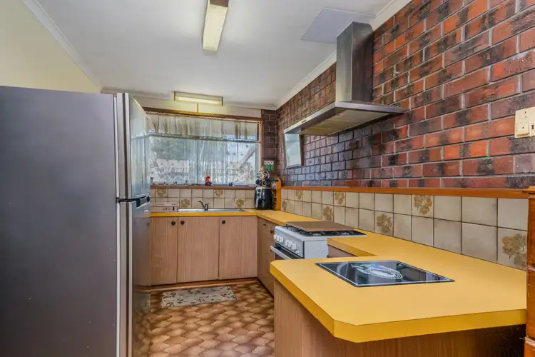2/10 Lawson Street, Spring Gully VIC 3550