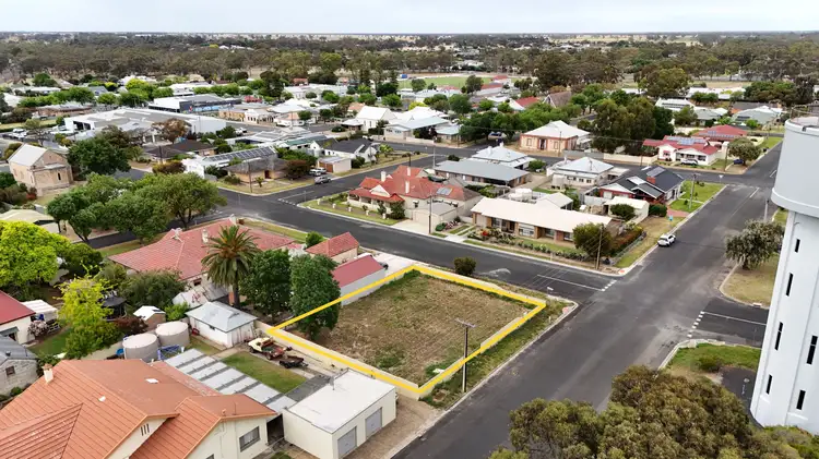 Cnr Tatiara Tce and Smith Street, Bordertown SA 5268