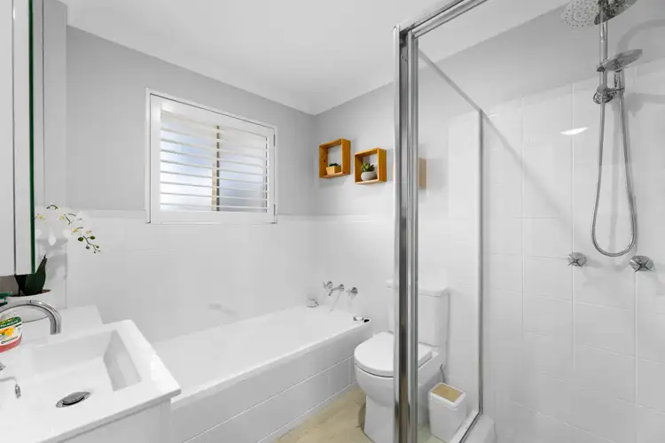 Sixth view of Homely apartment listing, 2/82-86 Toronto Parade, Sutherland NSW 2232