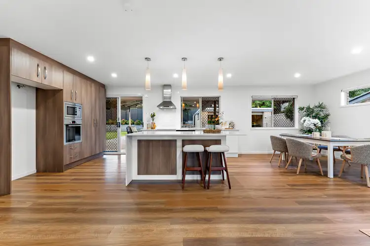 11 Porchester Street, Fig Tree Pocket QLD 4069